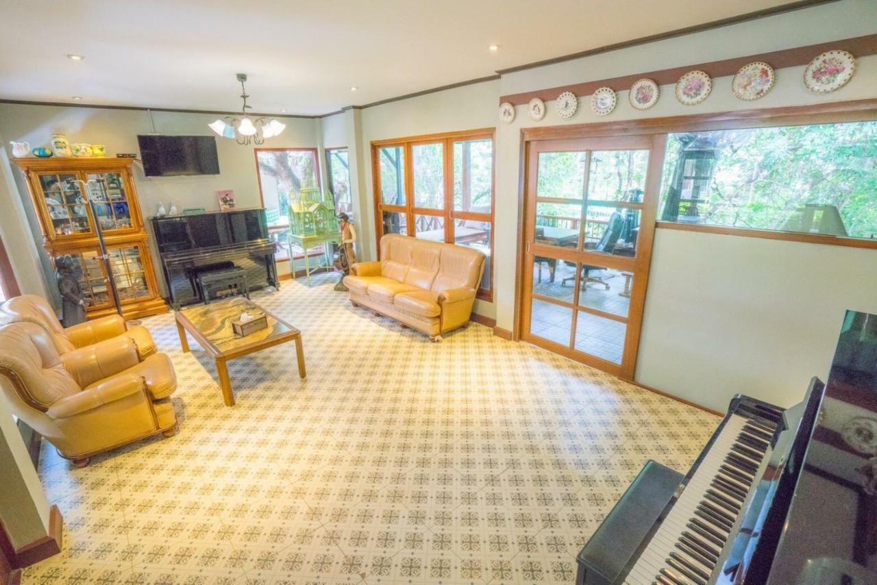 Ban Mai Vintage Hotel Pakcsong Kültér fotó